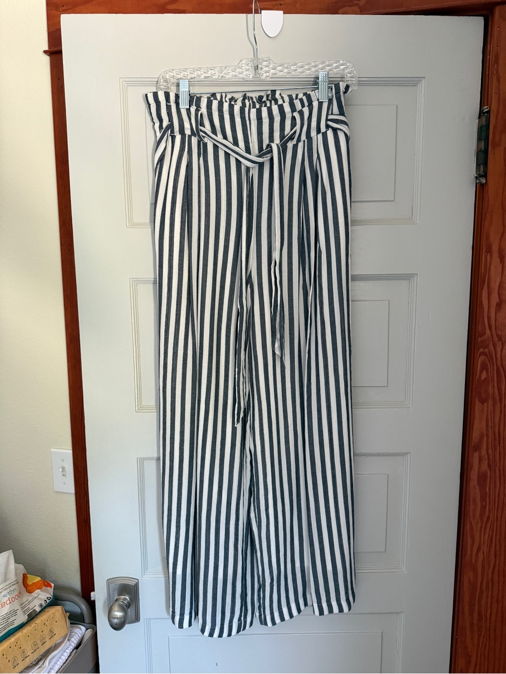 American Eagle Outfitters Striped Wide-Leg Paperbag Pants - White and Dark Blue